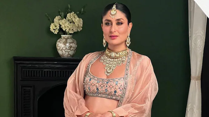Kareena Kapoor opened the top in front of the camera, fans were shaken after seeing the picture!