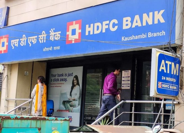 HDFC launches special scheme for senior citizens, giving 8% interest on this FD HDFC launches special scheme for senior citizens, giving 8% interest on this FD