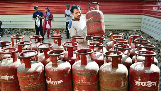 Government is giving gas cylinder for only Rs 500, application will have to be done like this