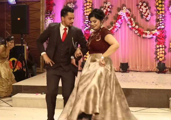 Video: Sister-in-law was dancing hand in hand with brother-in-law .. Then came the sister-in-law, then this happened