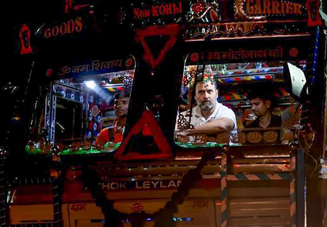 Breaking News: Rahul Gandhi's truck ride to Chandigarh to listen to drivers' ‘Mann ki Baat’